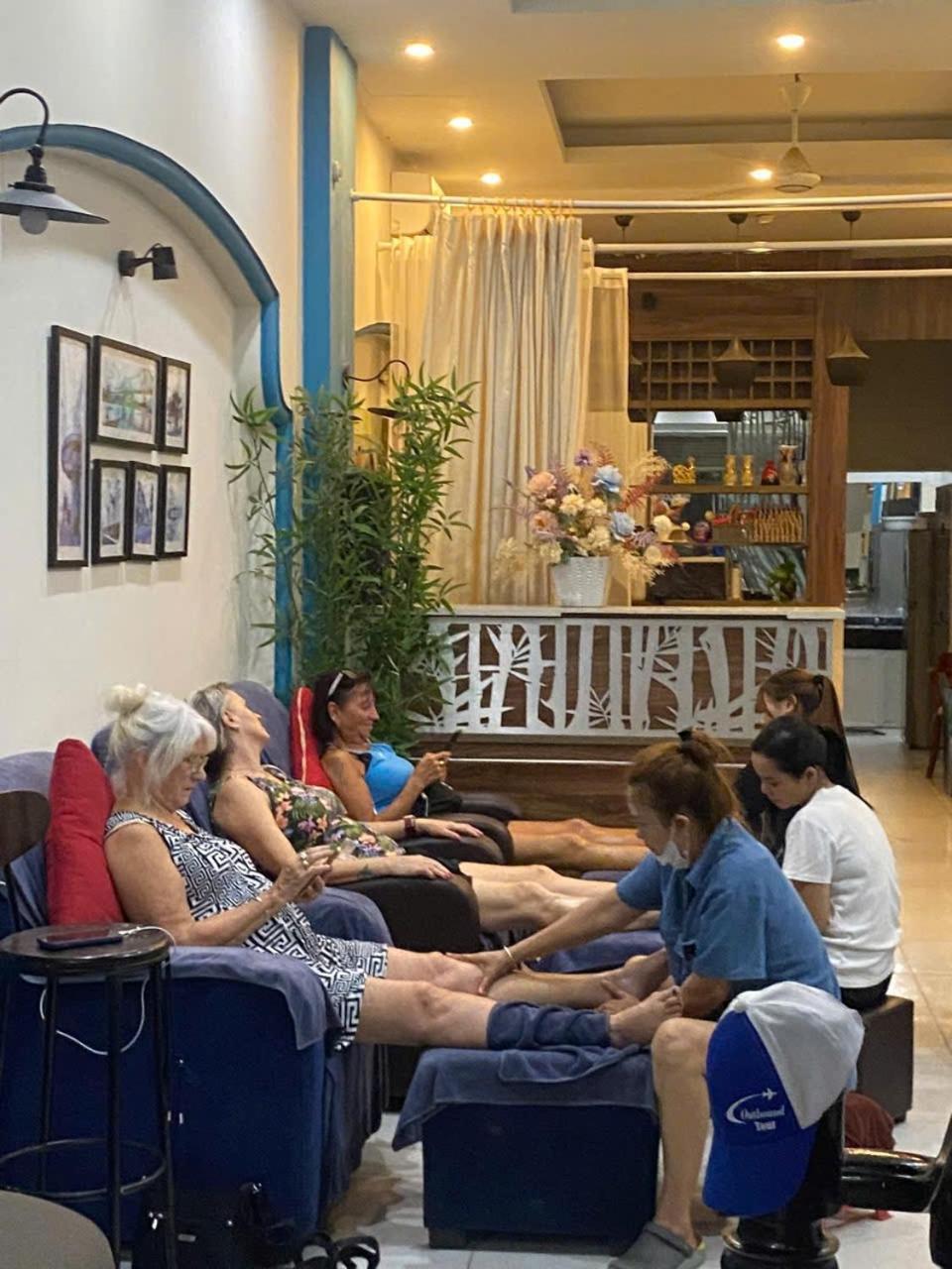 Hanoi Eastern Gate Hostel & Spa Extérieur photo