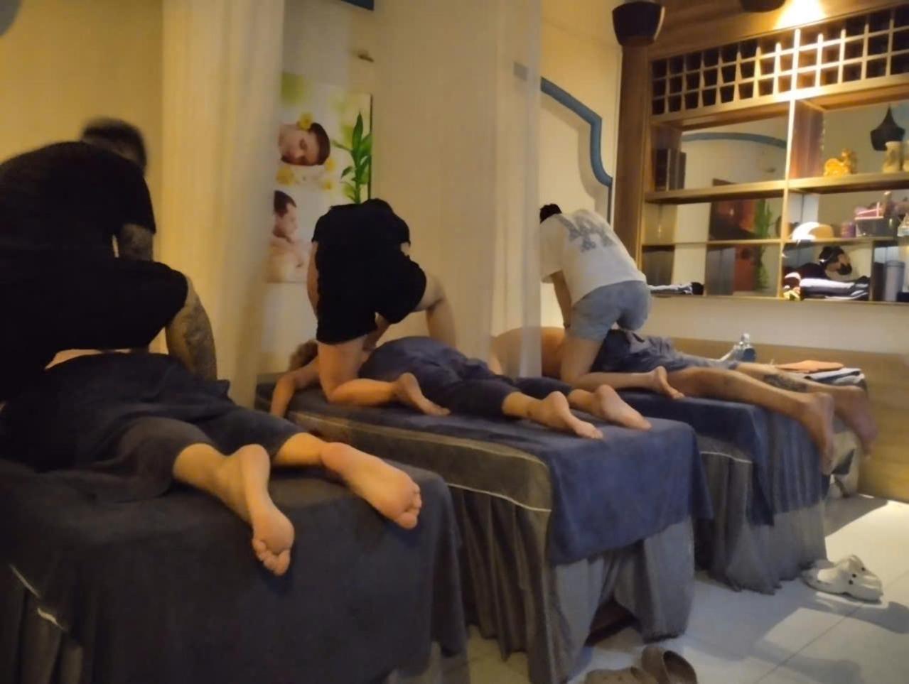 Hanoi Eastern Gate Hostel & Spa Extérieur photo